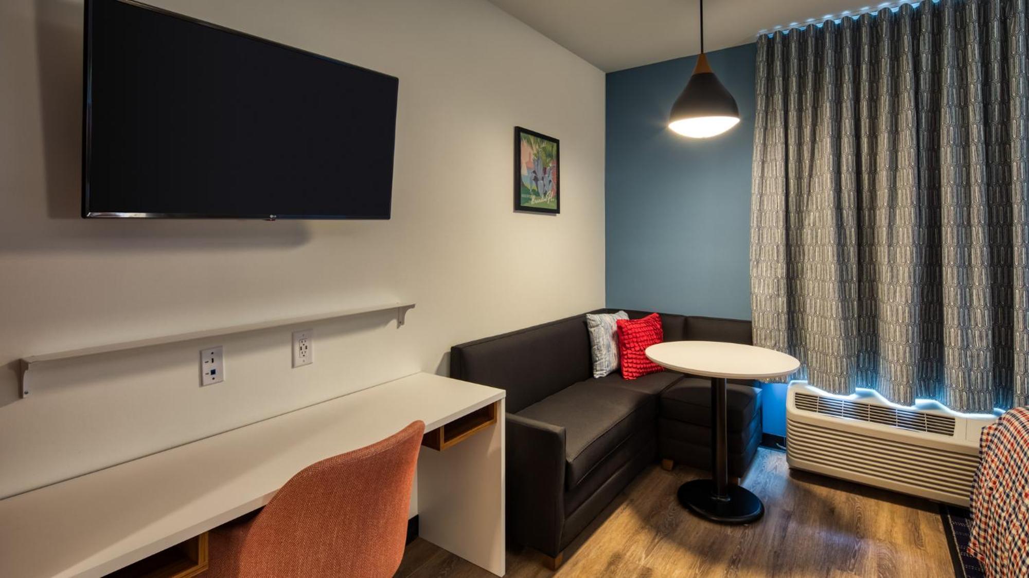 Uptown Suites Extended Stay Tampa Fl - Riverview Экстерьер фото