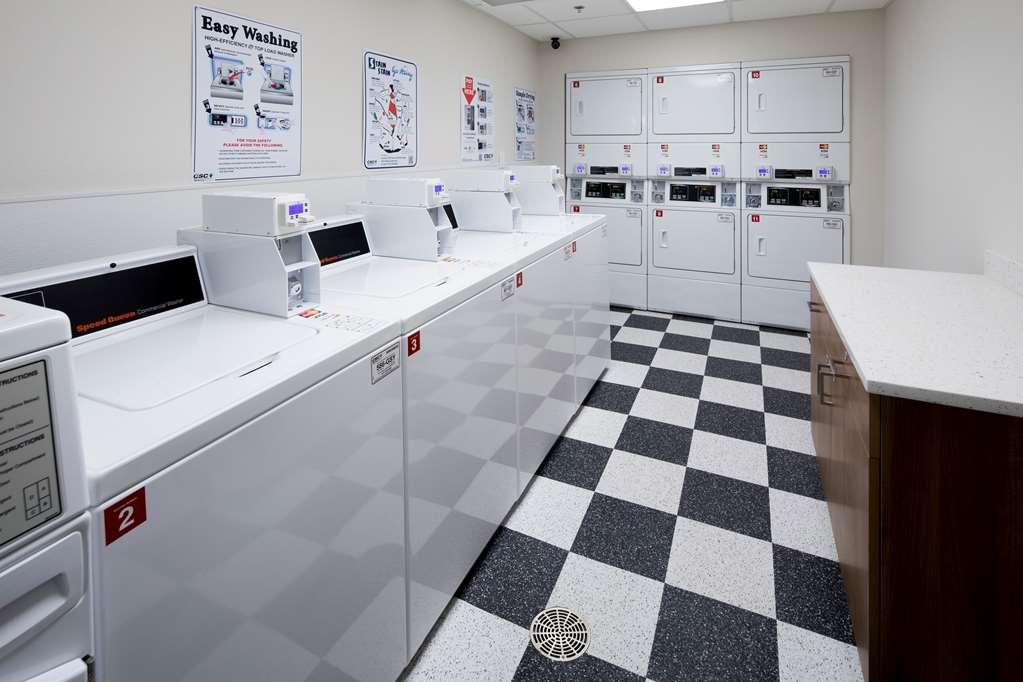 Uptown Suites Extended Stay Tampa Fl - Riverview Удобства фото